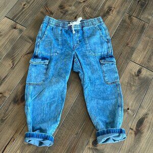 Gap Easy Jeans with draw string + cargo pockets | Size Medium